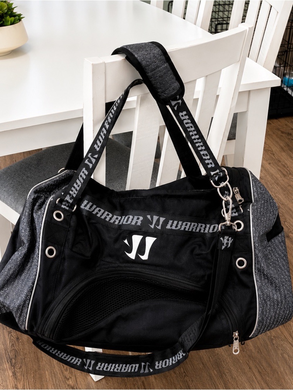Warrior Black Gray Sports Gear Duffel Bag Multi Pocket Athletic Travel Bag - Picture 3 of 7
